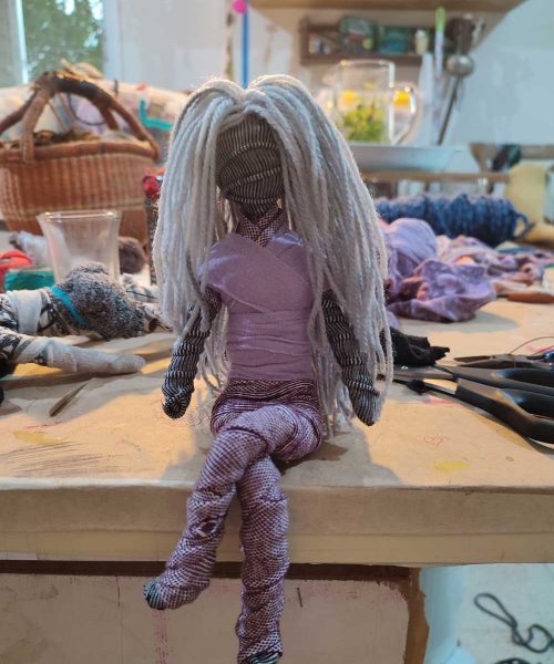 בובת הילדה הפנימית